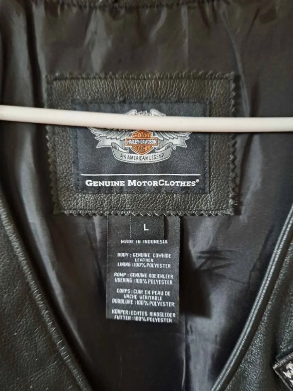 Harley-Davidson Black Leather Biker Vest with Flag Patch